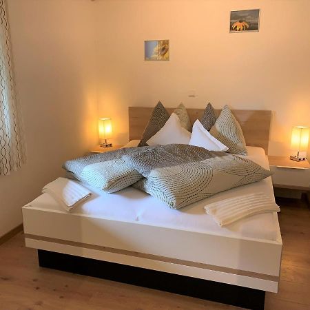Ferienwohnung Mareinhof - Urlaub auf dem Apfelbauernhof Partschins Exterior foto