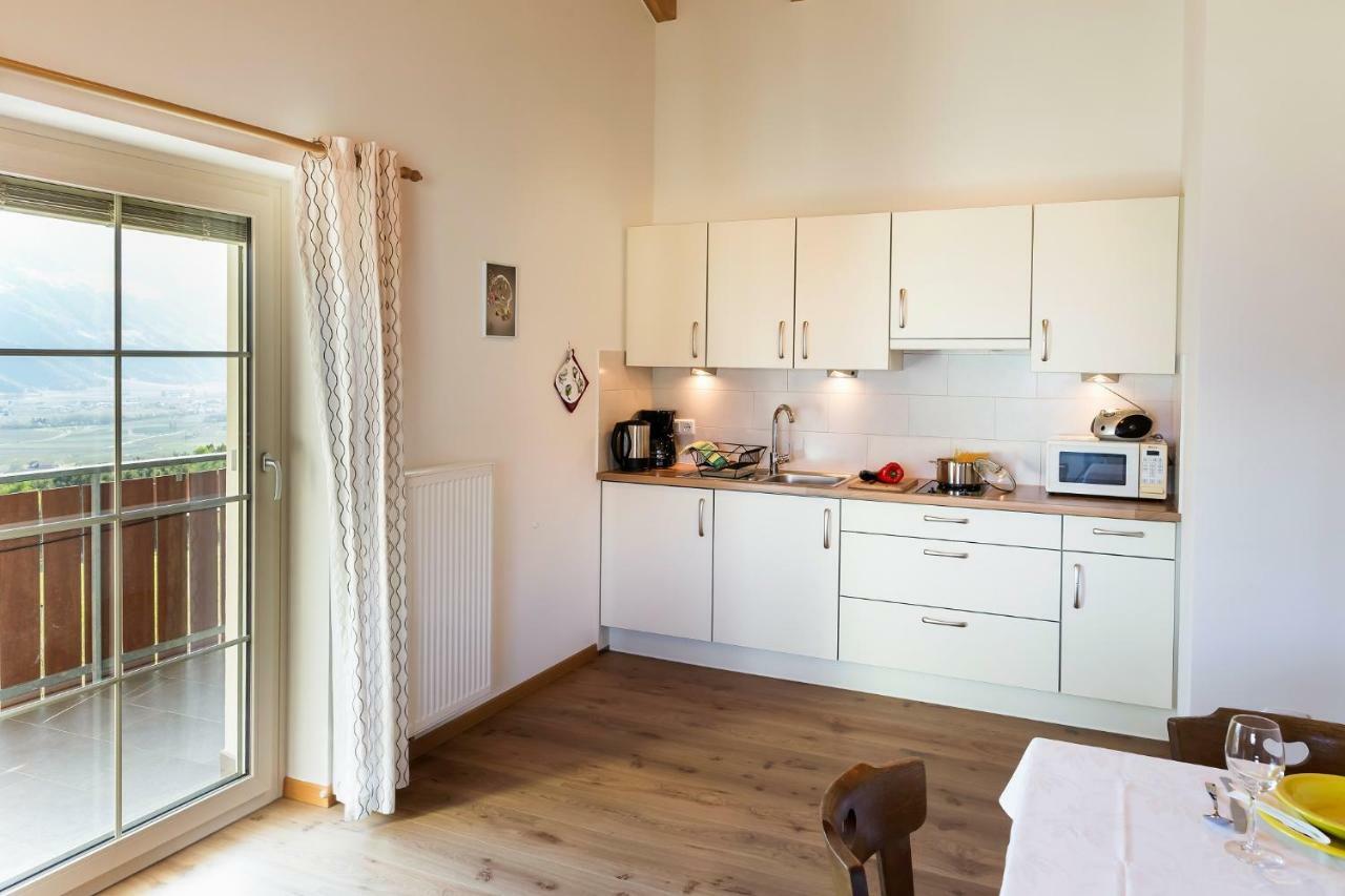 Ferienwohnung Mareinhof - Urlaub auf dem Apfelbauernhof Partschins Exterior foto